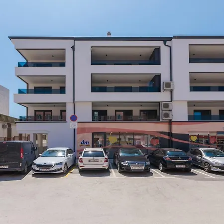 Val Di Bora 2 Διαμέρισμα *